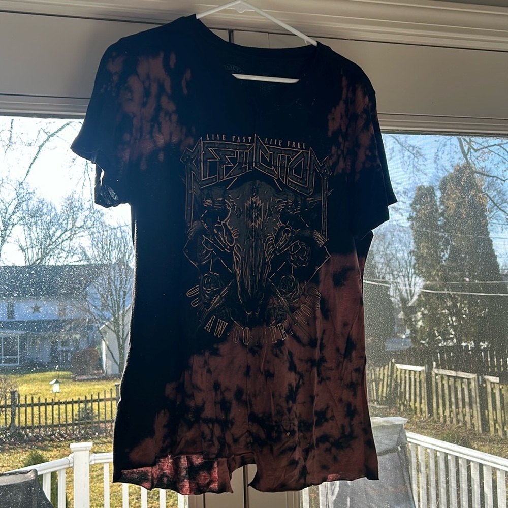 Affliction size large
